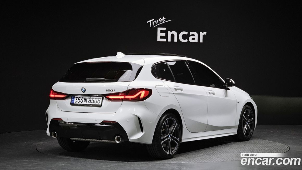 BMW 1-Series 120i M Sports, 2024