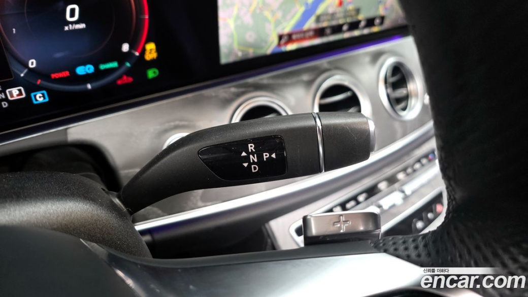 Mercedes-Benz E-Class E350 4MATIC AMG Line, 2022