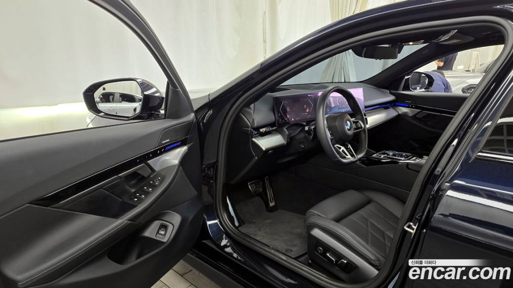 BMW 5-Series 520i M Sport, 2024