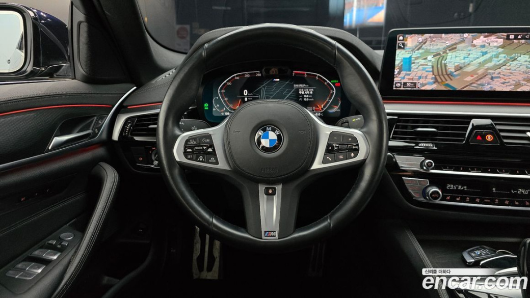 BMW 5-Series 520i M Sport, 2023
