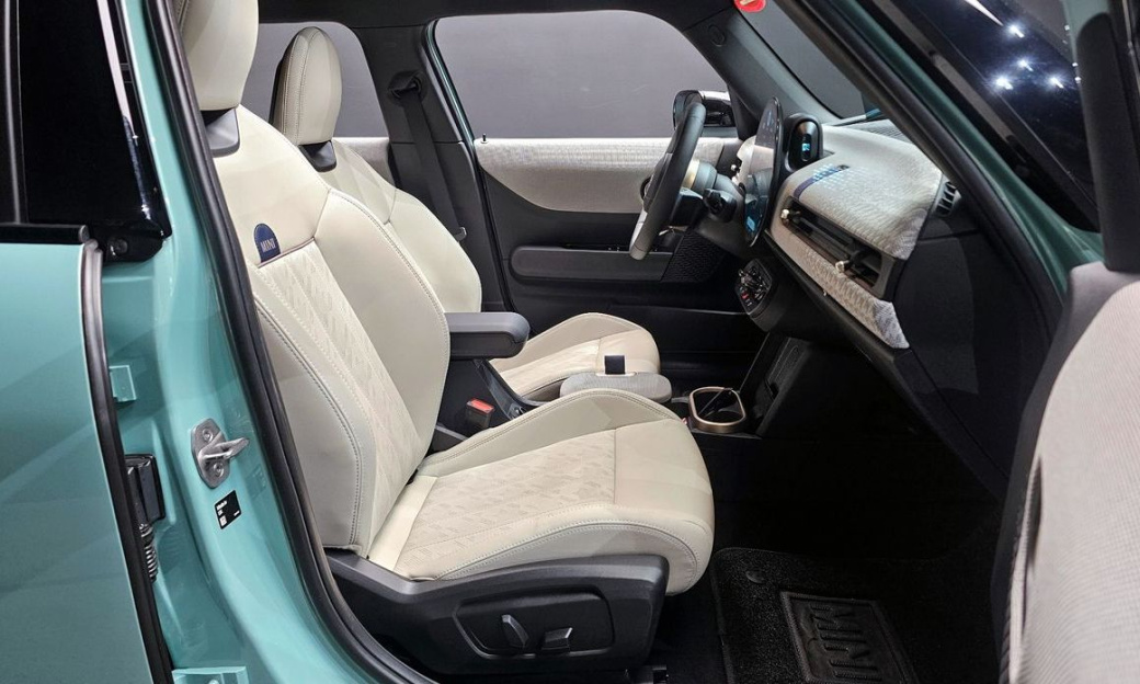 Mini Cooper 5 Door Favoured, 2025
