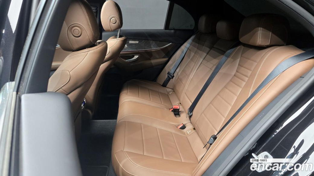 Mercedes-Benz E-Class E350 4MATIC Avantgarde, 2022