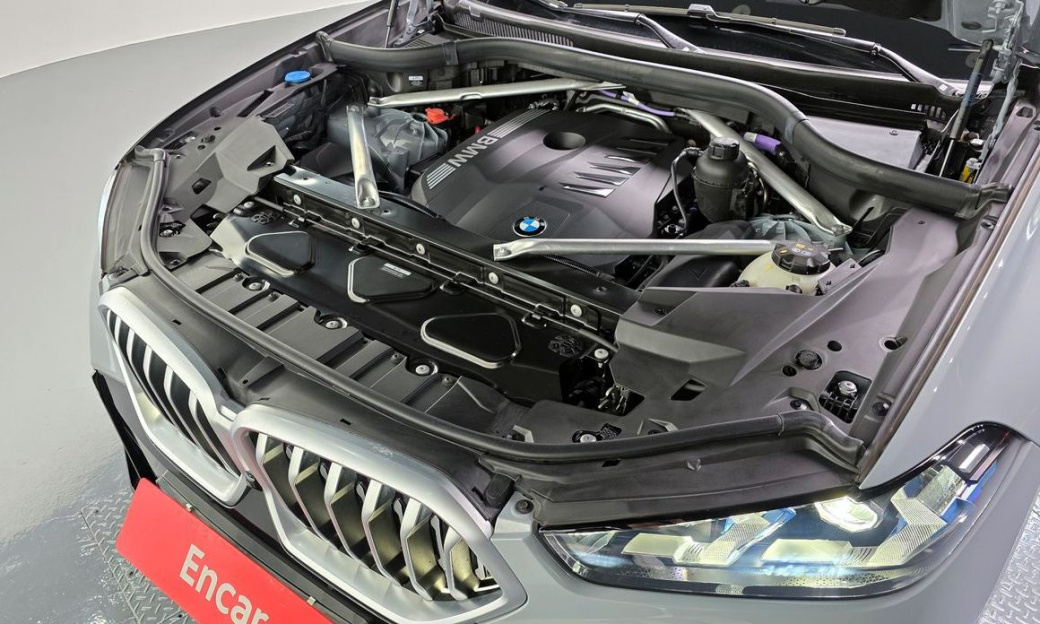 BMW X6 xDrive40i M Sport, 2024