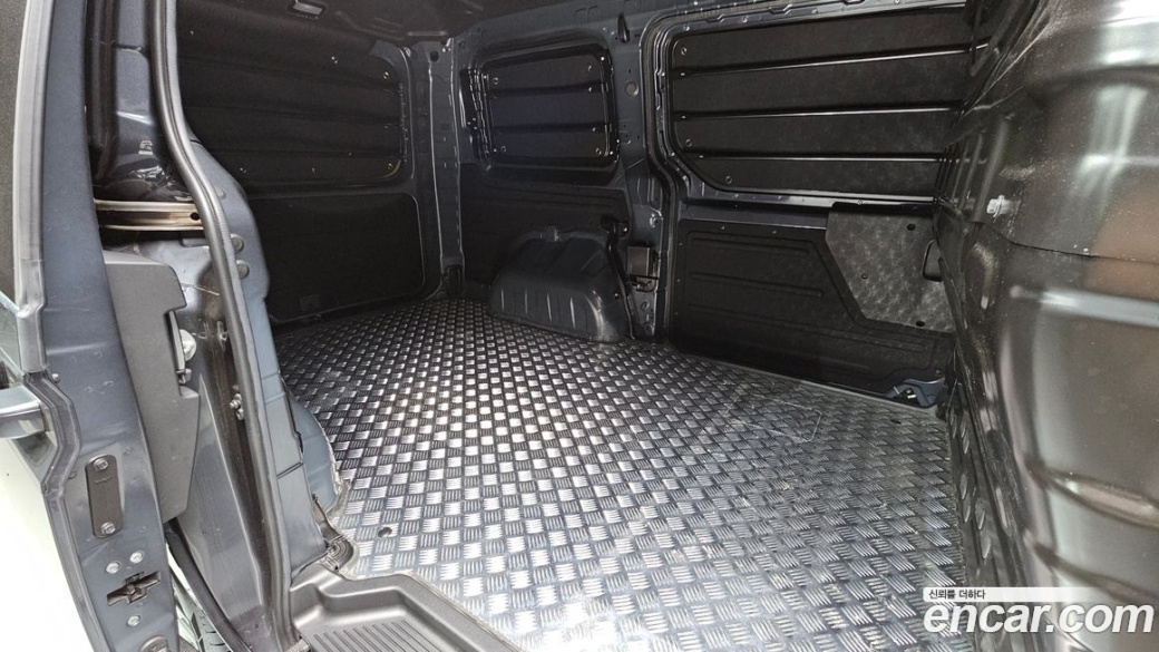 Hyundai Staria Cargo 3-Seater, 2023