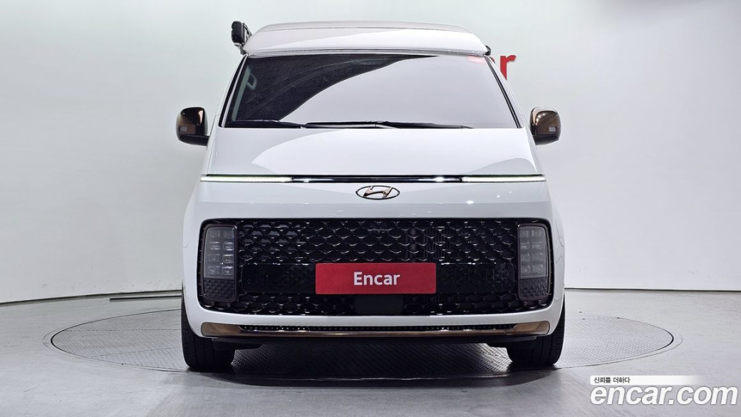 Hyundai Staria 4WD Camper, 2023