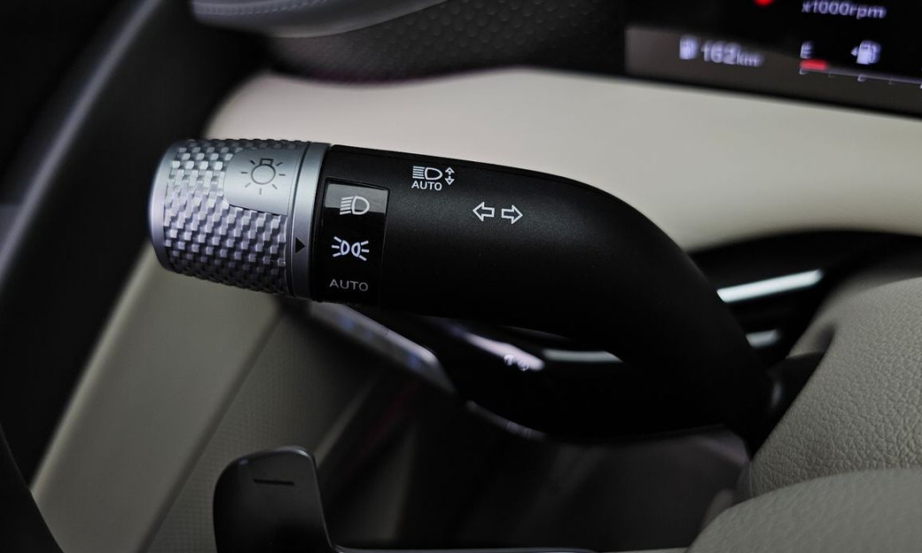 Genesis G80 Gasoline 2.5 Turbo AWD, 2025