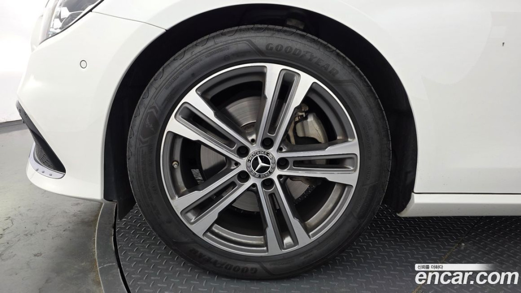 Mercedes-Benz E-Class E250 Avantgarde, 2023