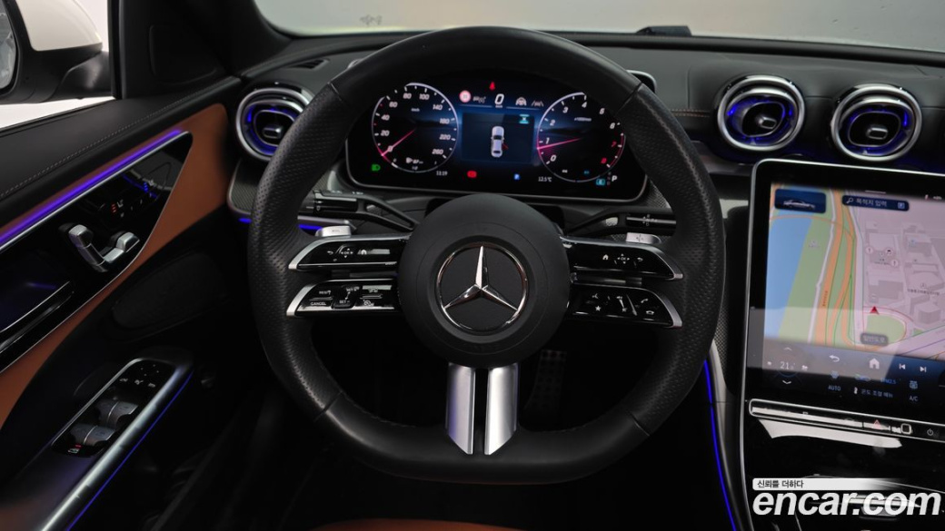 Mercedes-Benz C-Class C200 AMG Line, 2025
