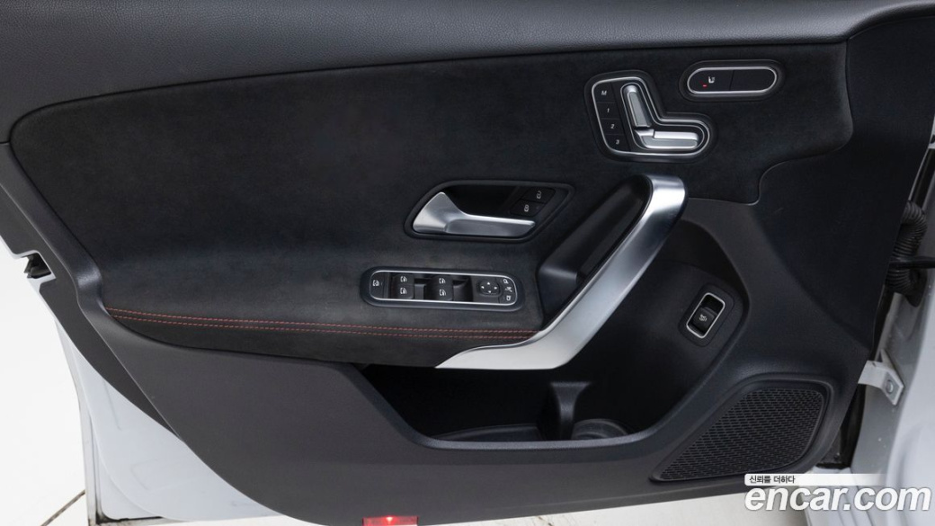 Mercedes-Benz A-Class AMG A35 4MATIC Sedan, 2021