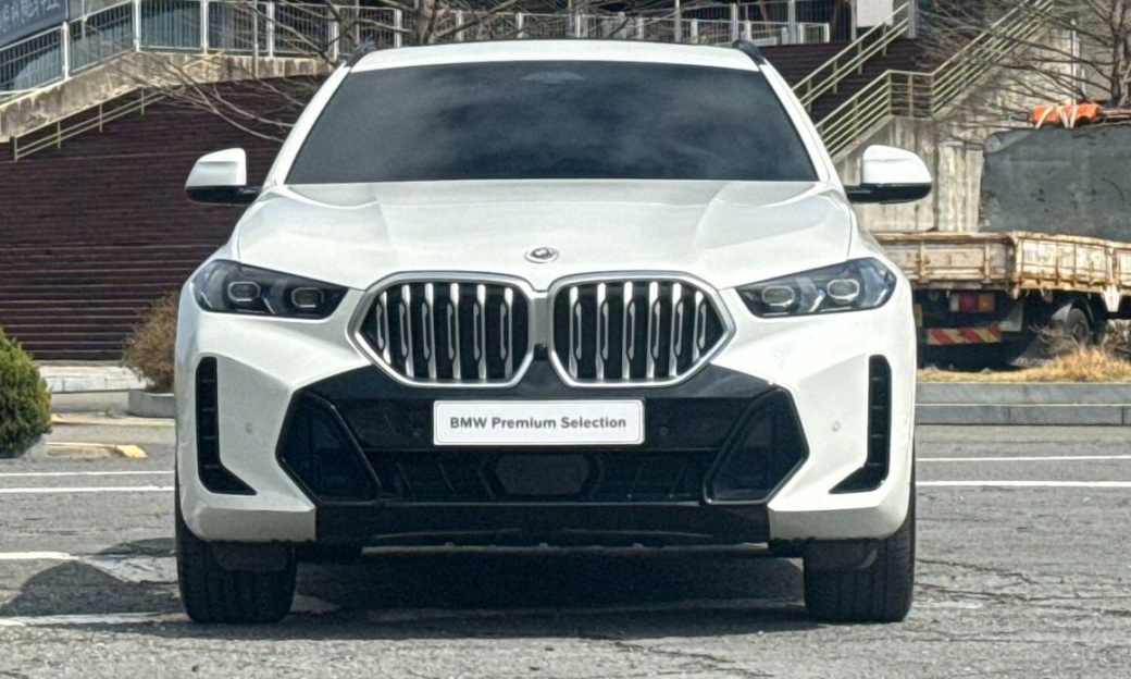 BMW X6 xDrive30d M Sport, 2024