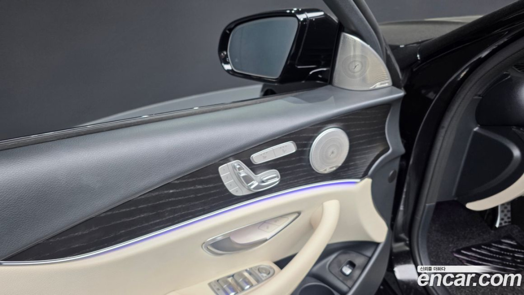 Mercedes-Benz E-Class E250 AMG Line, 2023