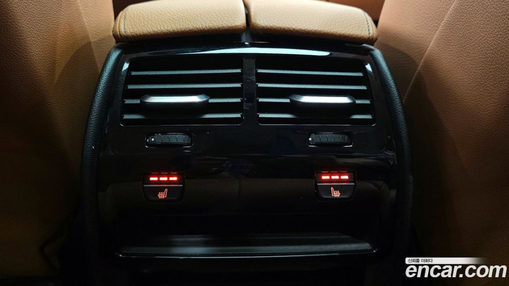 BMW 5-Series 520i Luxury, 2022