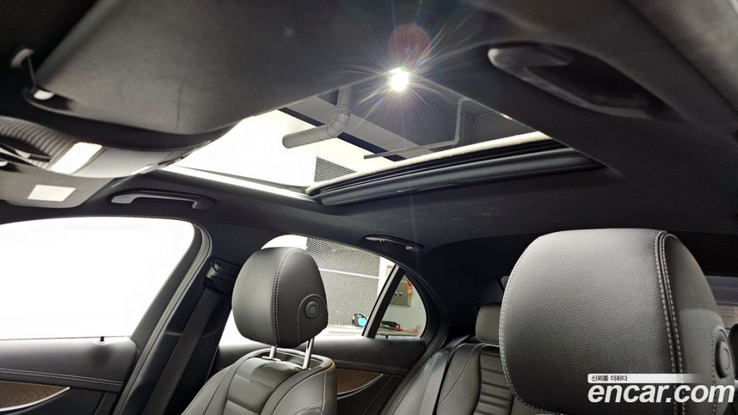 Mercedes-Benz E-Class E220d 4MATIC Exclusive, 2022