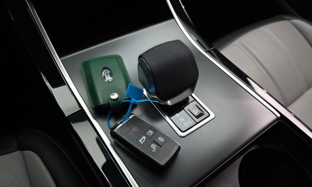 Land Rover Range Rover Evoque P250 Dynamic SE, 2025