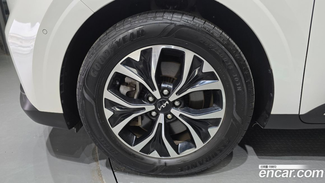 Kia Carnival 9-Seater Noblesse, 2023