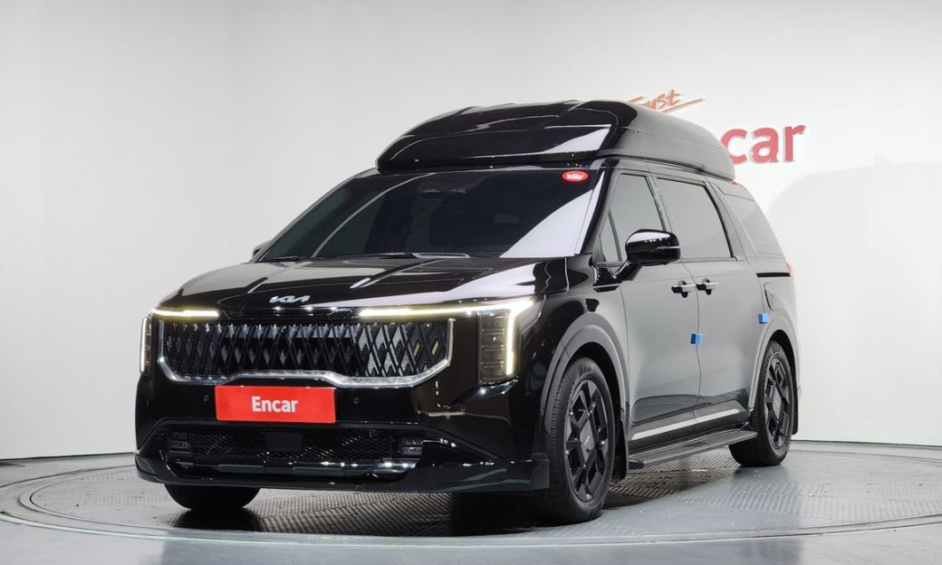 Kia Carnival 9-Seater Hi Limousine (Special Vehicle), 2024