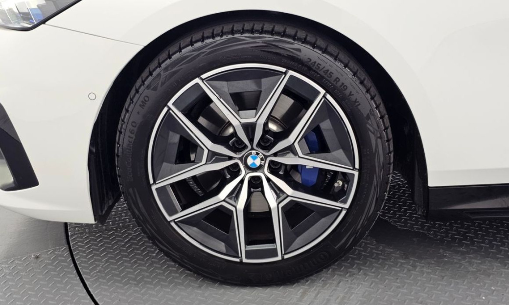 BMW 5-Series 520i M Sport, 2024