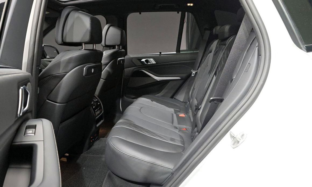 BMW X5 xDrive 40i M Sport, 2025