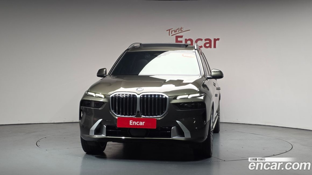 BMW X7 xDrive 40i Design Pure Excellence 7-Seater, 2024