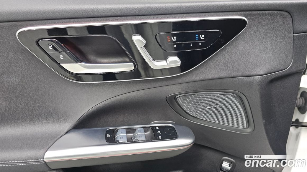 Mercedes-Benz C-Class C200 Avantgarde, 2025