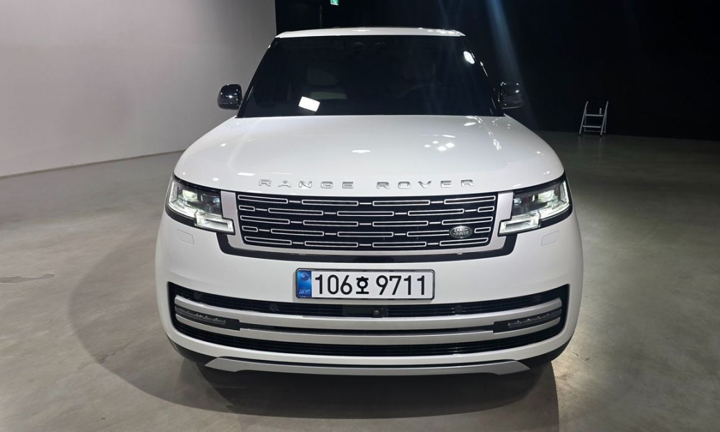 Land Rover Range Rover D350 Autobiography Long Wheel Base, 2025