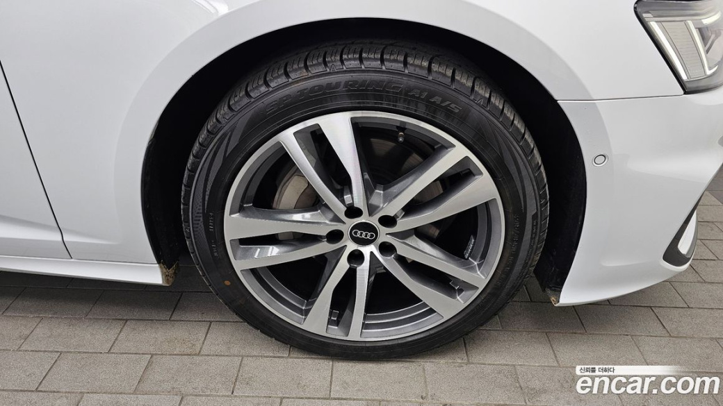 Audi A6 45 TFSI Quattro Premium, 2022