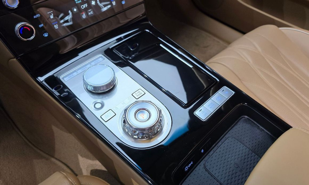 Genesis G80 Gasoline 2.5 Turbo AWD, 2025