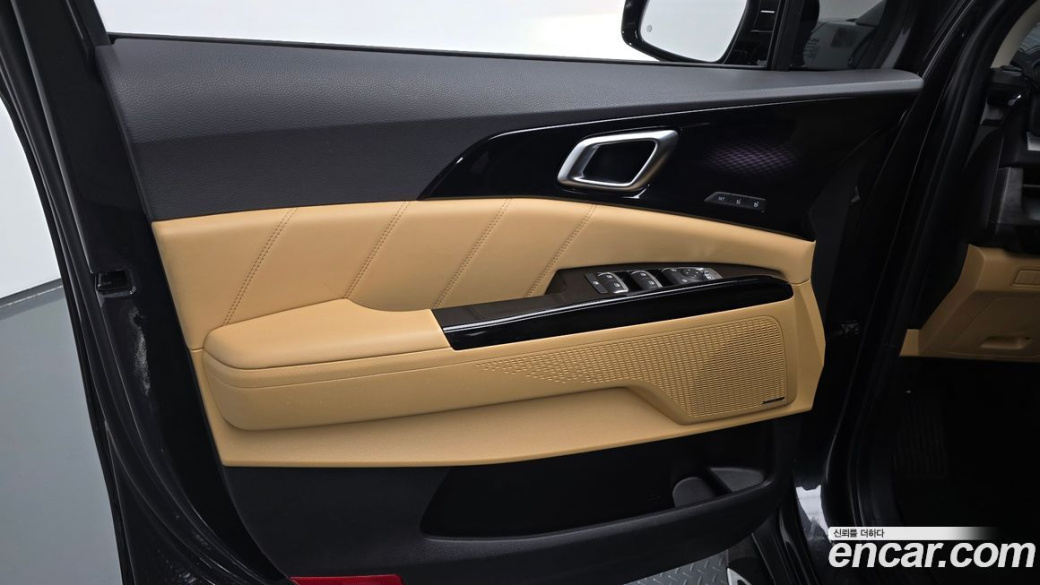 Kia Carnival 9-Seater Signature, 2022