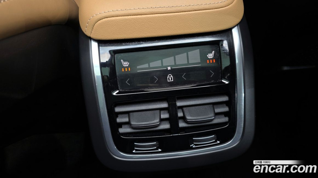 Volvo XC60 B5 Inscription, 2022