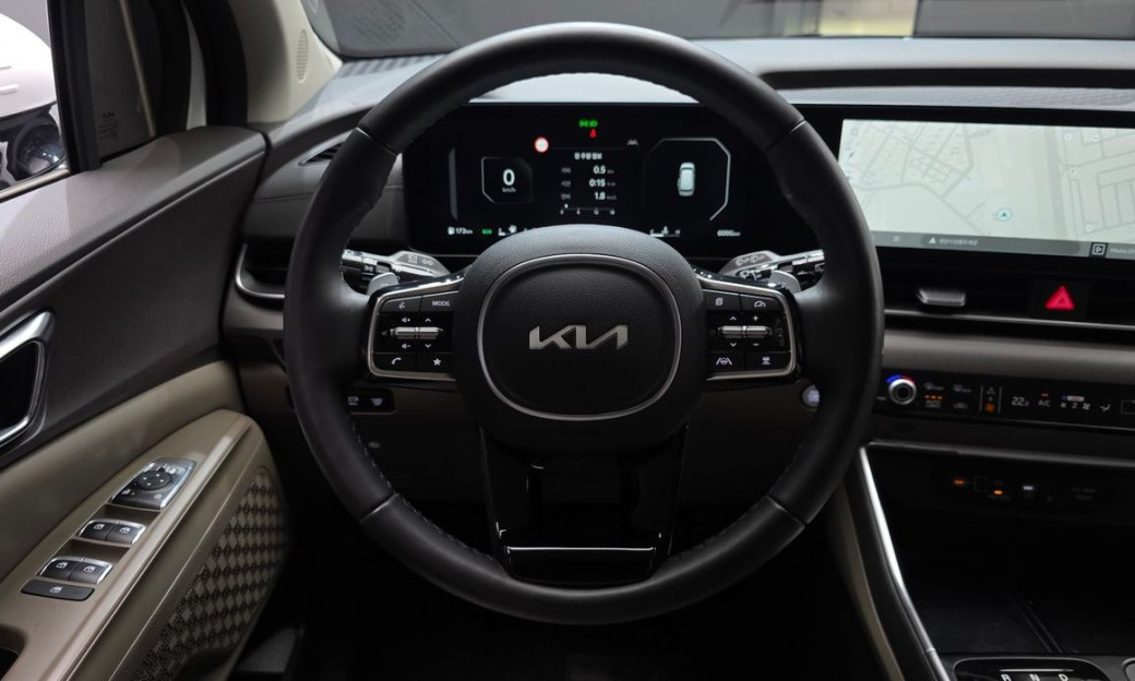 Kia Carnival 9-Seater Noblesse, 2025