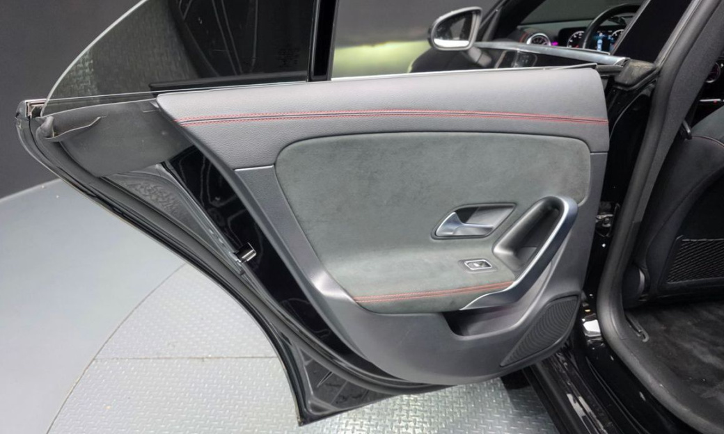 Mercedes-Benz CLA-Class CLA250 4MATIC, 2023