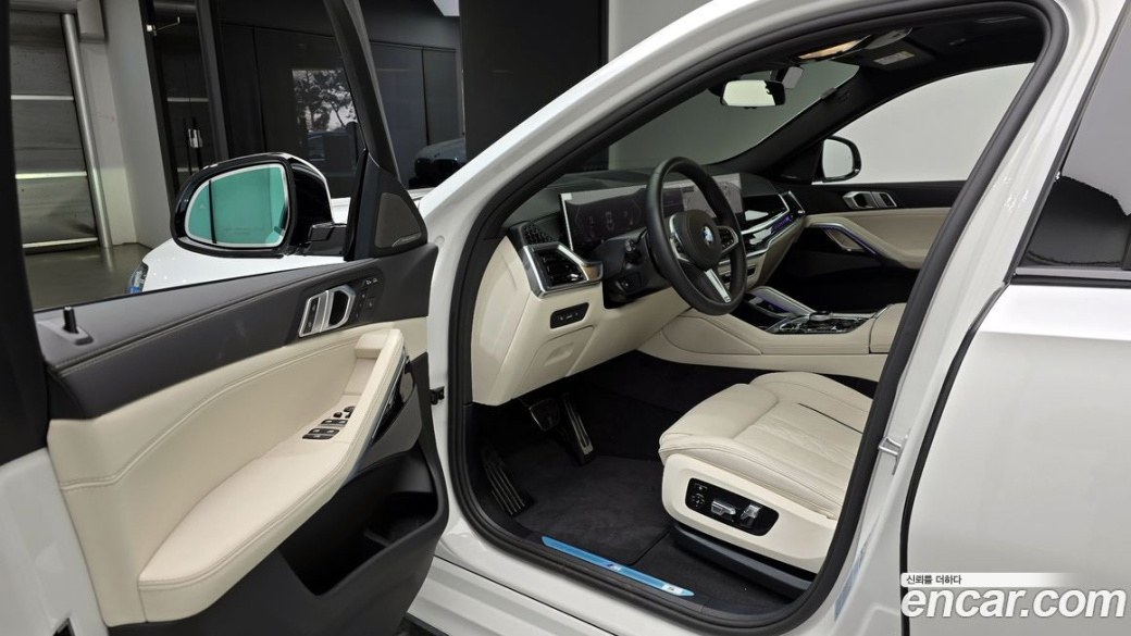 BMW X6 xDrive40i M Sport, 2025