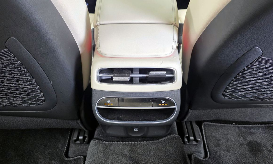 Genesis GV70 2.5T Gasoline 2WD, 2024