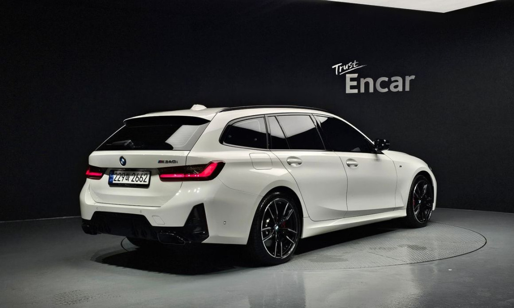 BMW 3-Series M340i xDrive Touring Pro, 2024