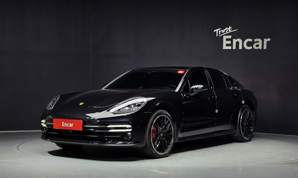 Porsche Panamera 4.0 GTS, 2023