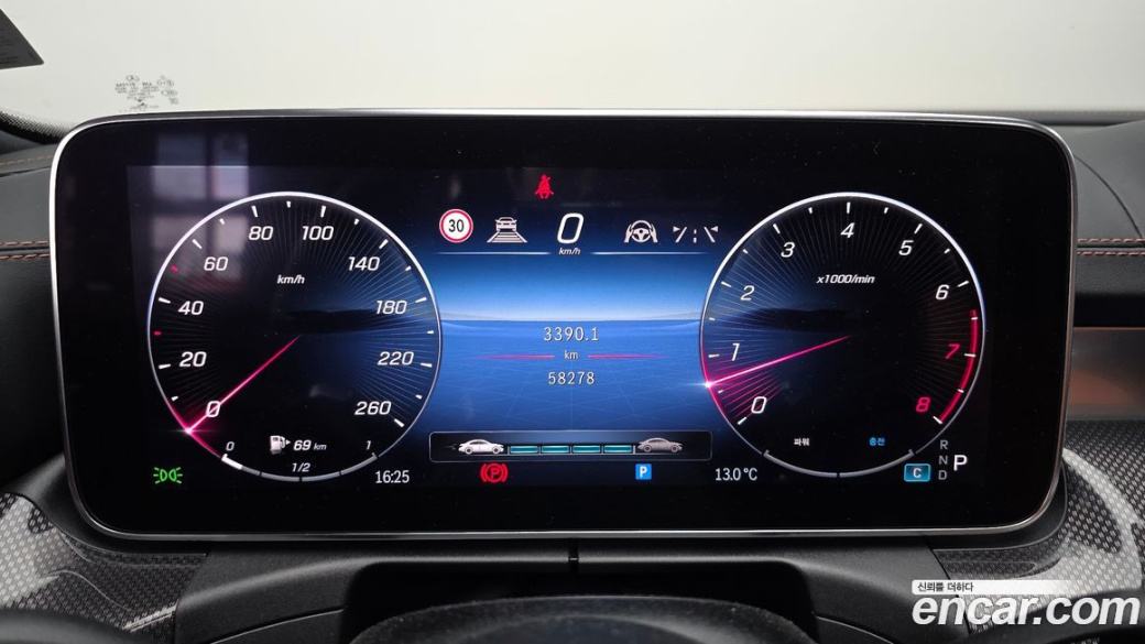 Mercedes-Benz C-Class C300 AMG Line, 2022