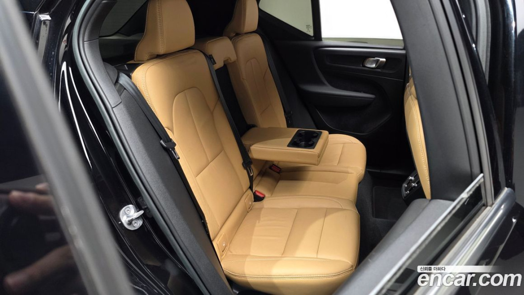 Volvo XC40 B4 Inscription, 2022