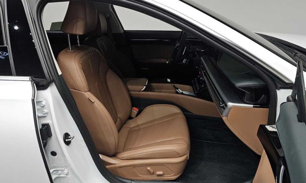 Hyundai Grandeur 2,5 Gasoline 2WD, 2025