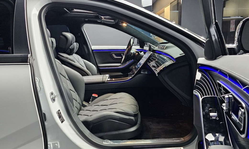 Mercedes-Benz S-Class Maybach S580 4MATIC, 2024