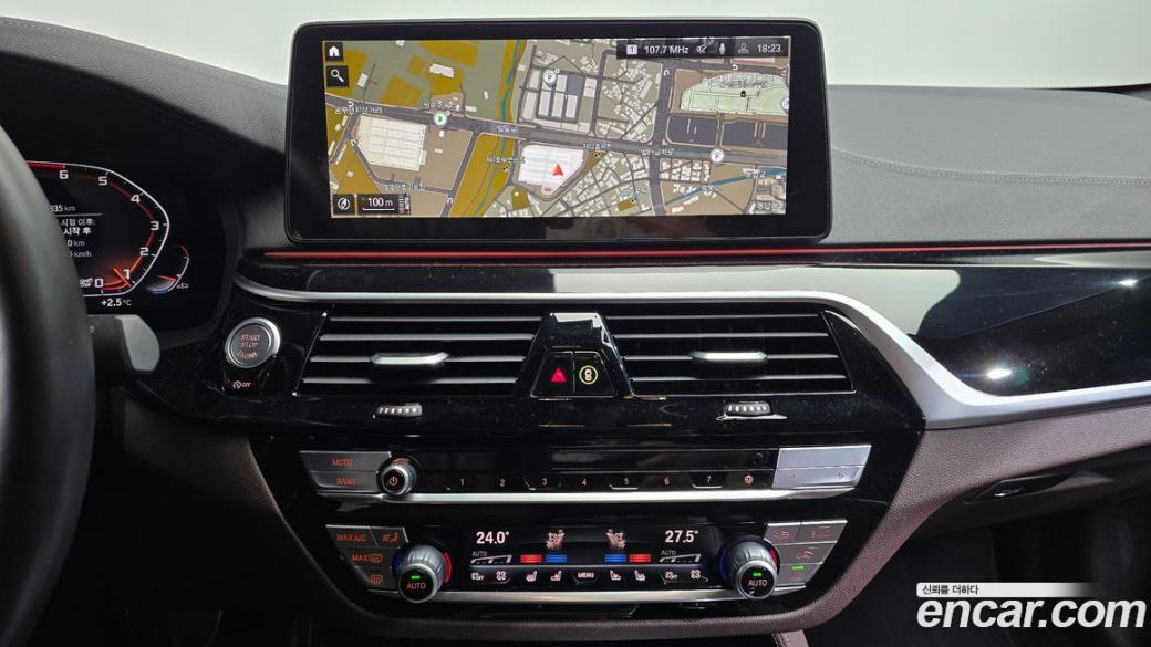 BMW 5-Series 530i M Sport Package, 2023