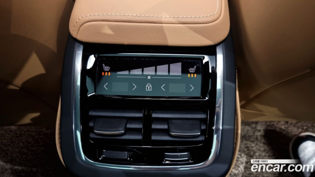 Volvo V60 B5 Ultimate AWD, 2024