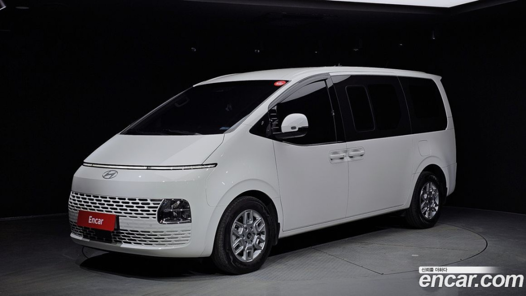 Hyundai Staria Cargo 5-Seater, 2025