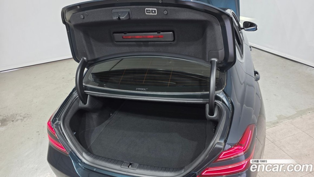 Genesis G70 Gasoline 2.0T 2WD, 2021