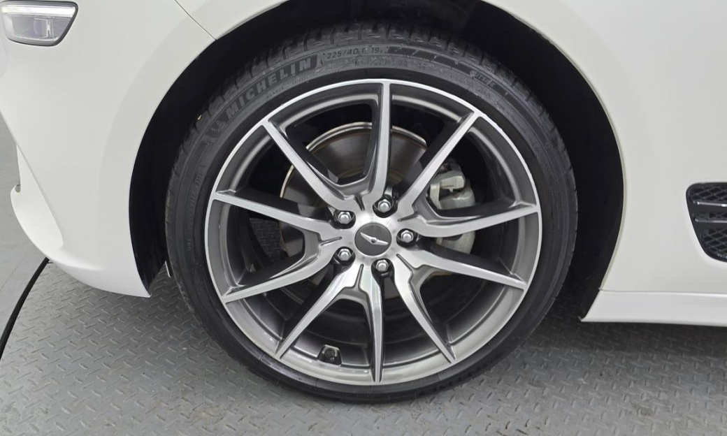 Genesis G70 Gasoline 2.0T 4WD, 2022