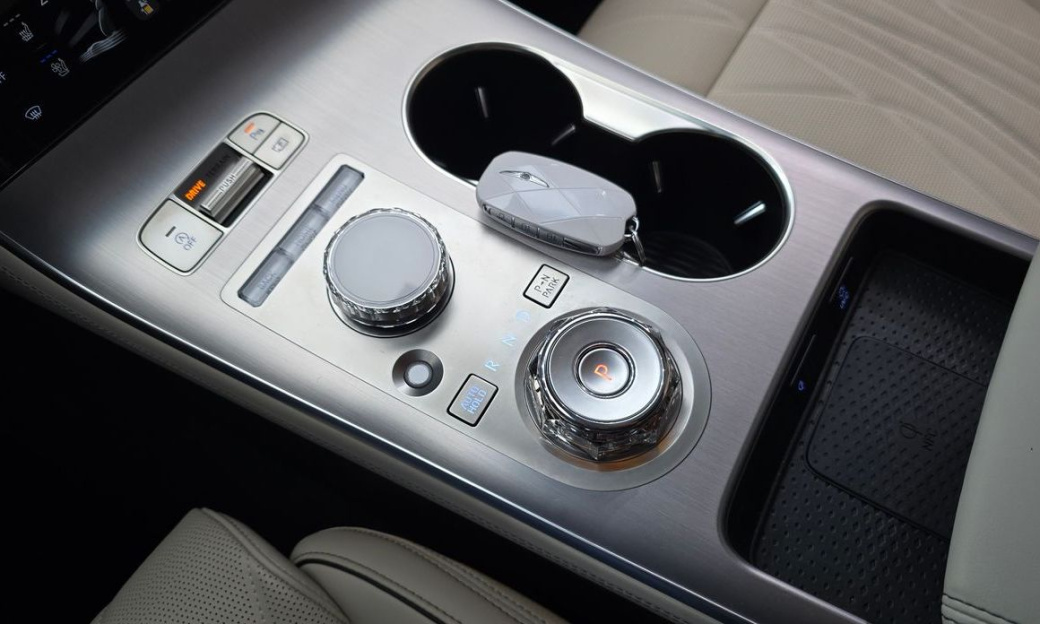 Genesis GV70 2.5T Gasoline AWD, 2025