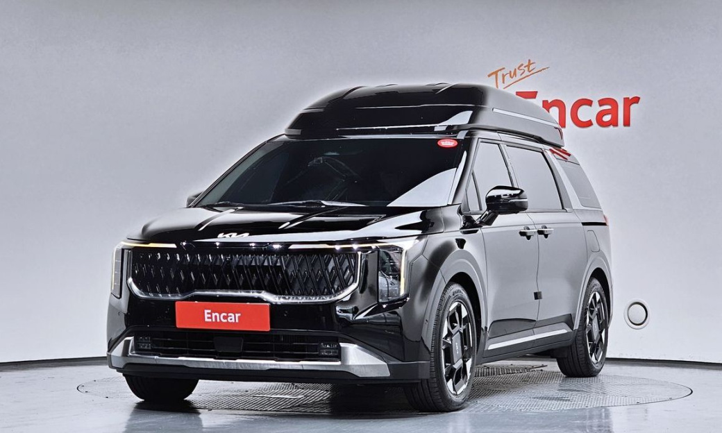 Kia Carnival 9-Seater Hi Limousine, 2024