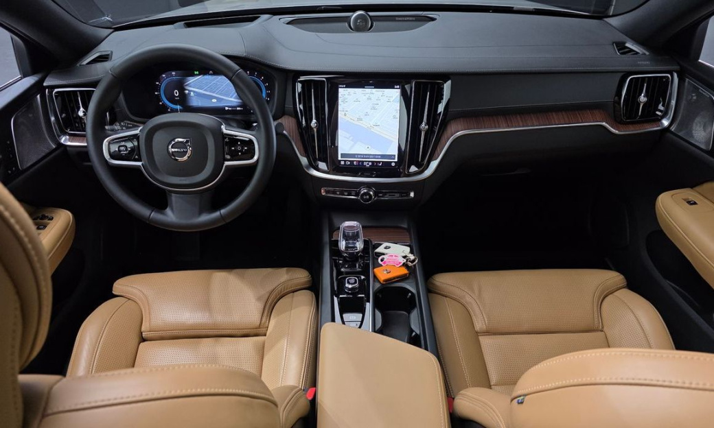 Volvo S60 B5 Ultimate Bright, 2023