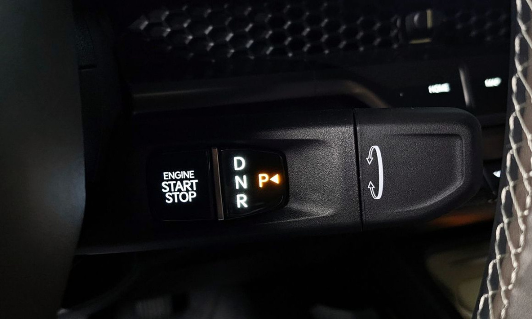 Kia Tasman 2.5T Gasoline 4WD, 2026