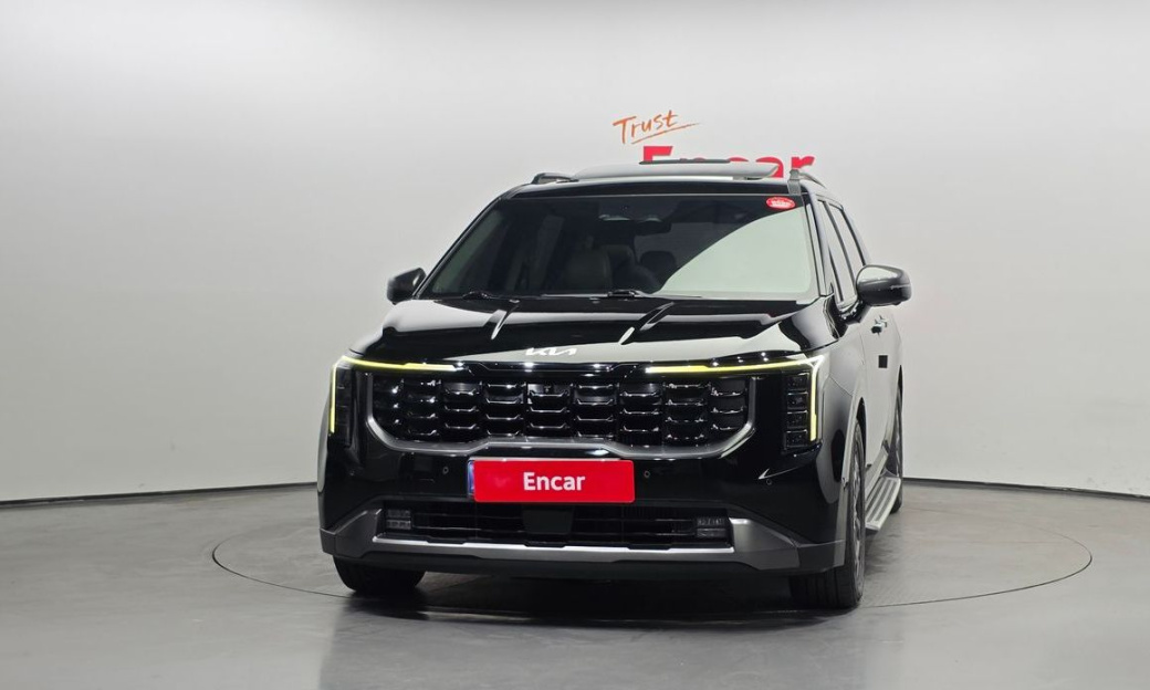 Kia Carnival 9-Seater Gravity, 2024