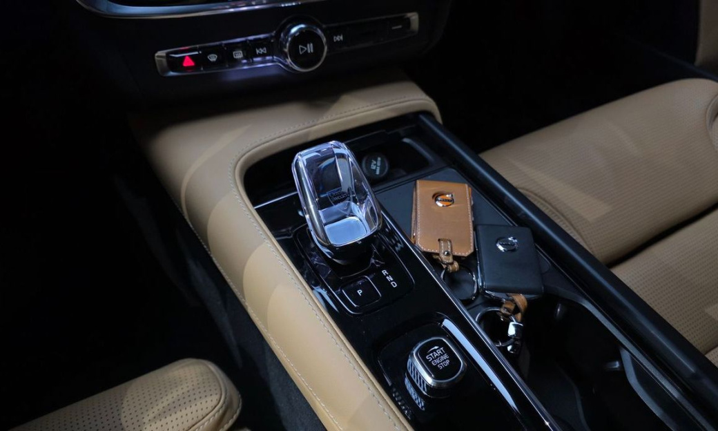 Volvo S90 B6 AWD Ultra Bright, 2023